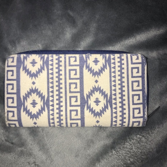 Wallet - Picture 2 of 6